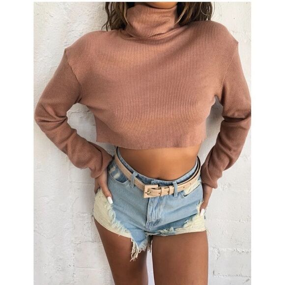 Tiger Mist - Sugar Ribbed Cropped Turtleneck (Large) - Picture 1 of 13